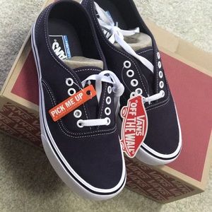 NWT Vans Authentic lite